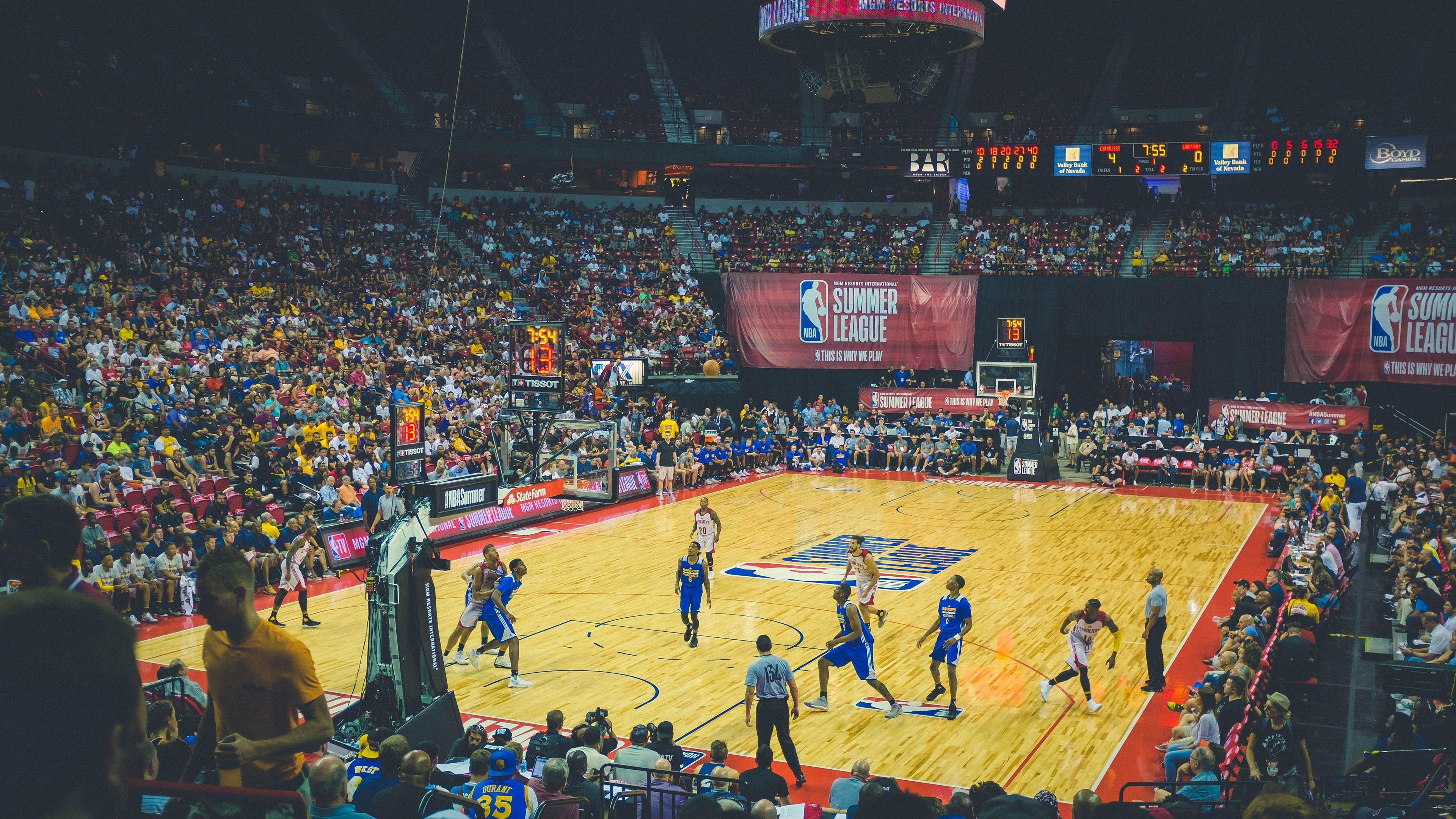 夏联神将！斯威德单骑救主，5投全中独揽湖